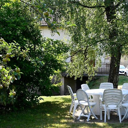 Ferme De Ma Grand-Mere Le Haut-du-Them Eksteriør billede
